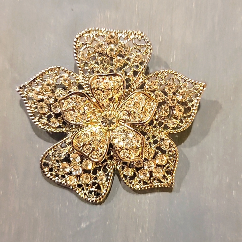 Vintage Costume Brooch